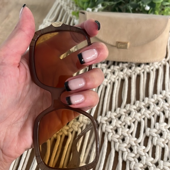 Chloe sunglasses with case - Picture 5 of 6